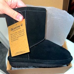 NWT bear paw toddler boots with zipper